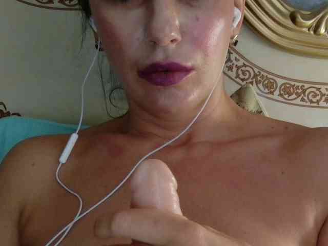 Rosalinda37 webcam