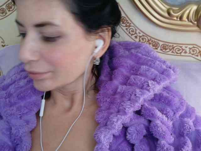 Rosalinda37 webcam