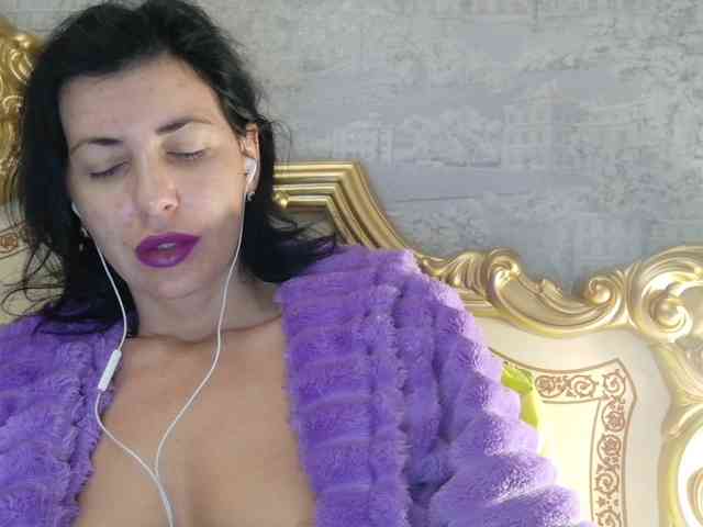 Rosalinda37 webcam