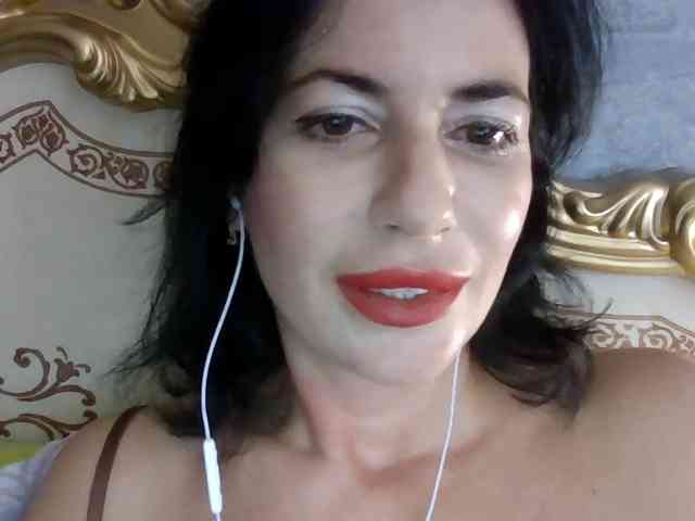 Rosalinda37 webcam