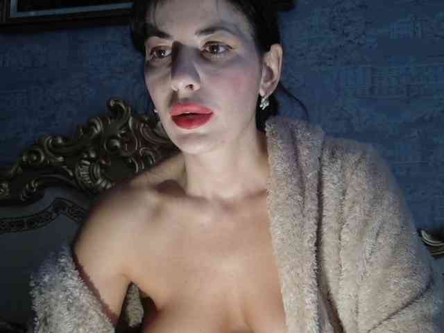 Rosalinda37 webcam