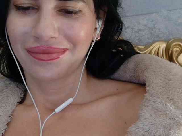 Rosalinda37 webcam