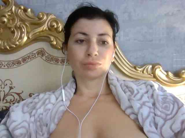 Rosalinda37 webcam