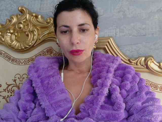 Rosalinda37 webcam