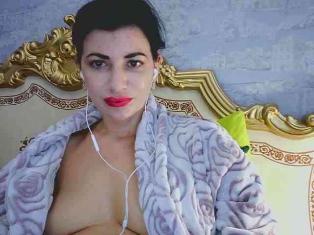 Rosalinda37 webcam
