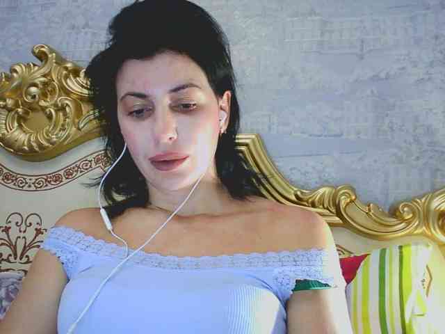 Rosalinda37 webcam