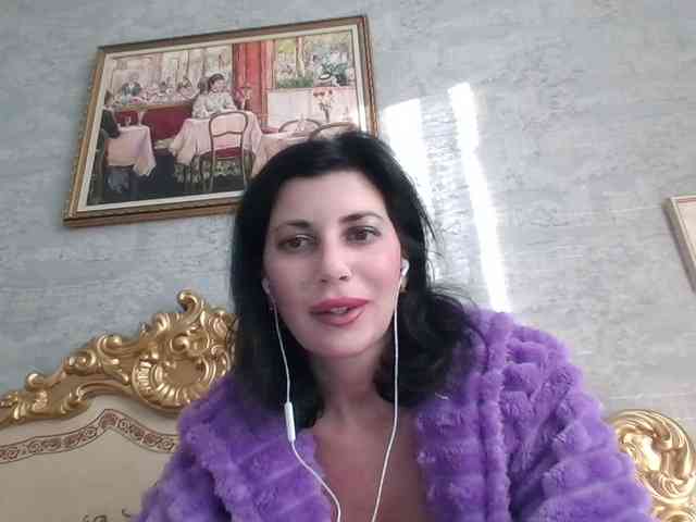 Rosalinda37 webcam