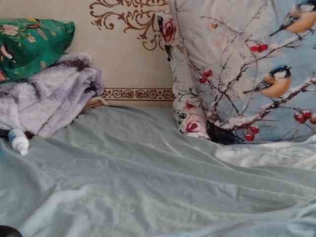 Rosalinda37 webcam
