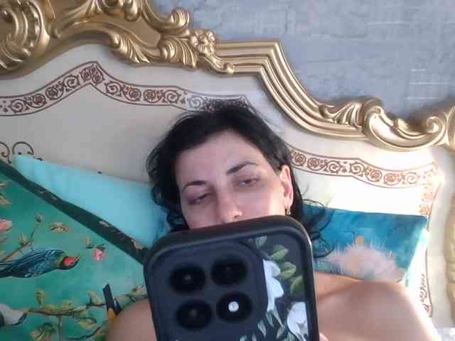 Rosalinda37 webcam