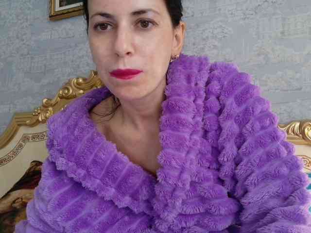 Rosalinda37 webcam