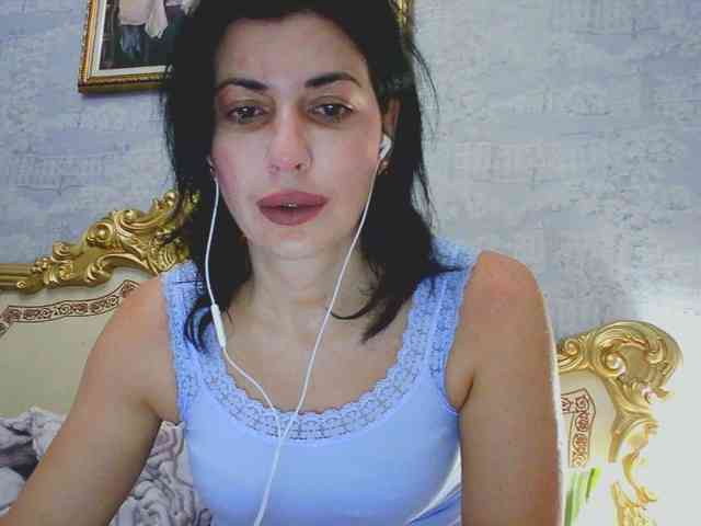 Rosalinda37 webcam