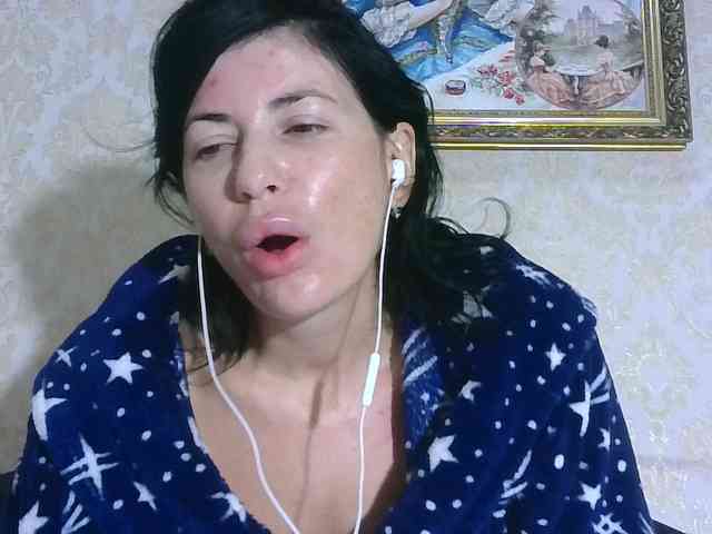 Rosalinda37 webcam
