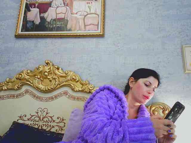 Rosalinda37 webcam