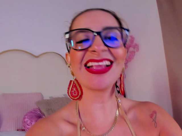 VictoriaRicci live cam on BongaCams
