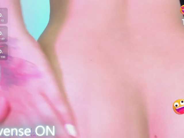 crystal-burbano live cam on BongaCams