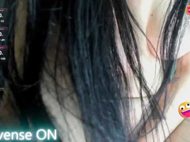 crystal-burbano live cam on BongaCams