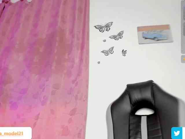 Roxxana-cute webcam