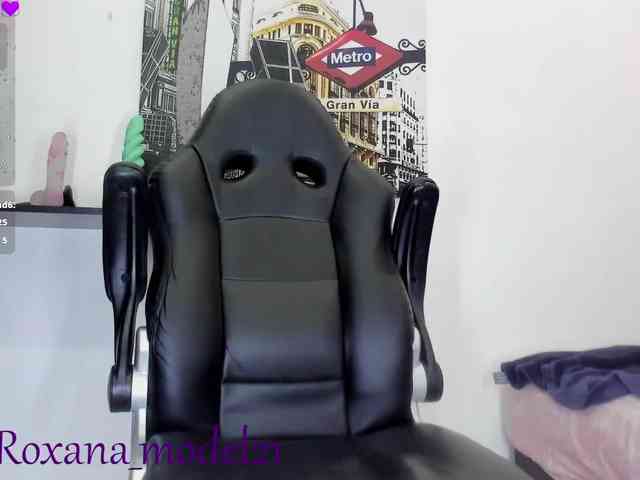Roxxana-cute webcam