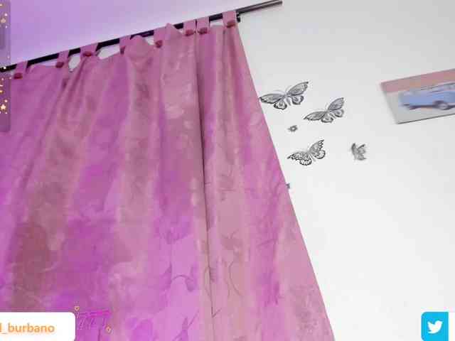 Roxxana-cute webcam
