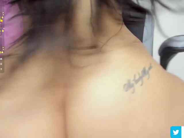 Roxxana-cute webcam