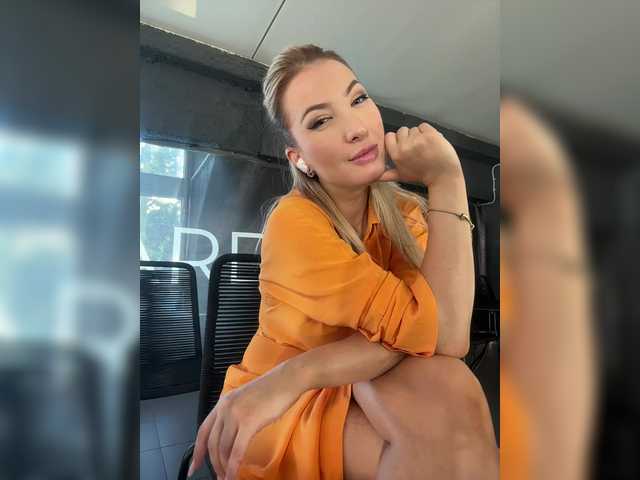 LilouKatt live cam on BongaCams