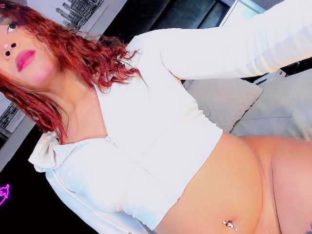 ManellykSparklee live cam