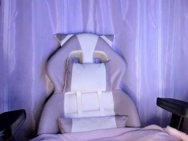 Tatanieves777 live cam on BongaCams