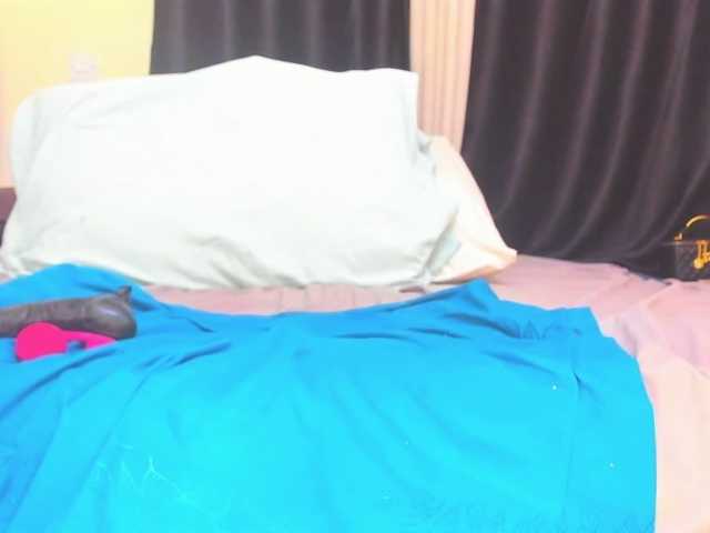 Lucienah live cam on BongaCams