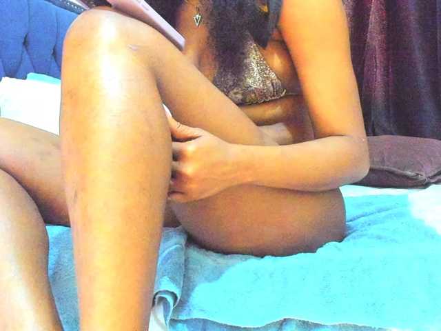 Lucienah live cam on BongaCams