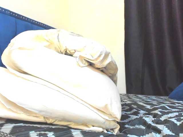 Lucienah — live female cam