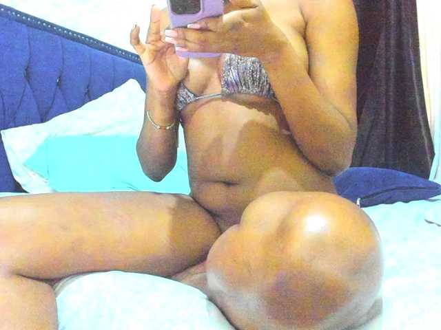 Lucienah live cam on BongaCams