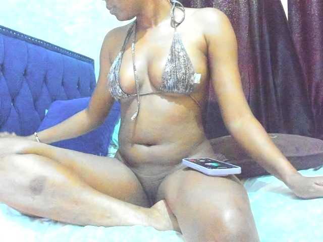Lucienah live cam on BongaCams