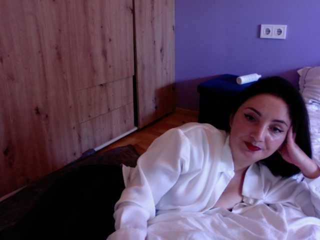 Succubus13 live webcam show
