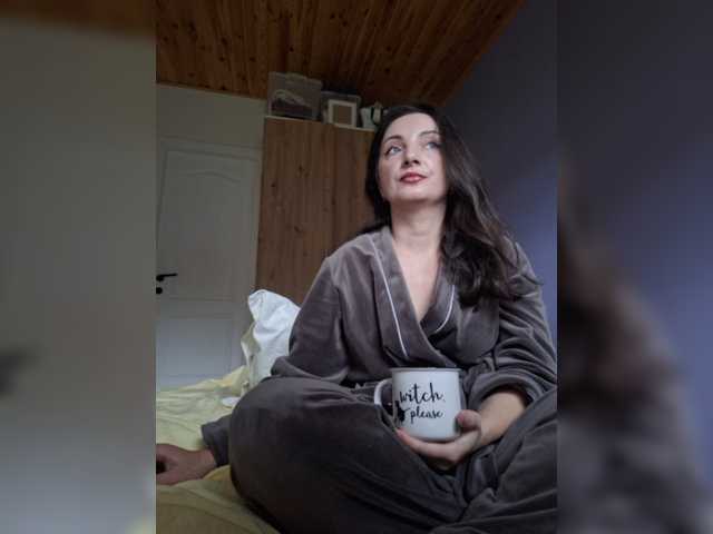 Succubus13 live cam on BongaCams