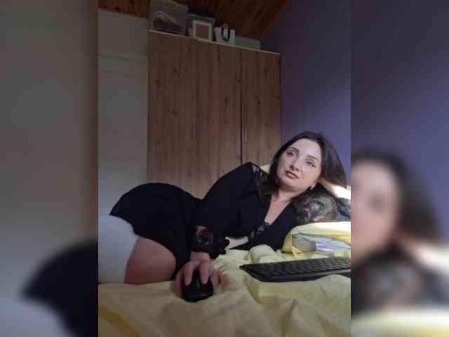 Succubus13 webcam