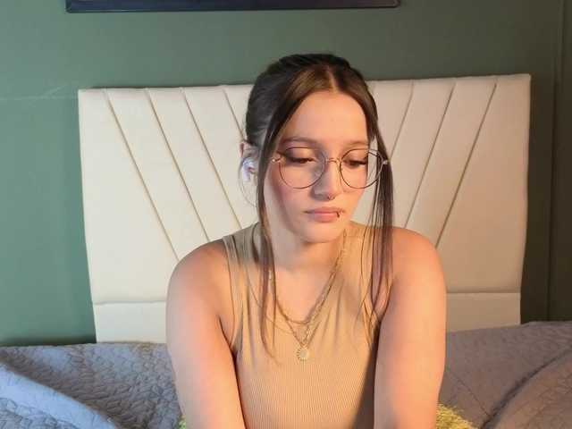 ELECKTRA-SWEET's BongaCams show and profile