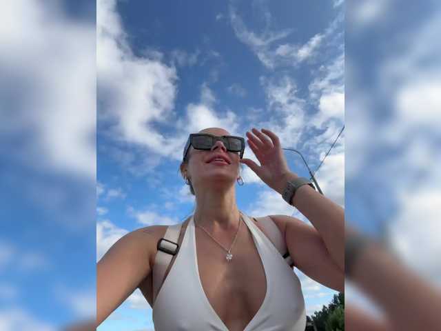 meow-777 live cam on BongaCams