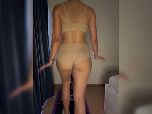 meow-777, live now on BongaCams