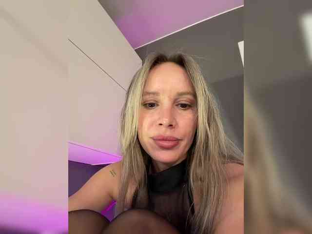 Модель: -CandyViki-