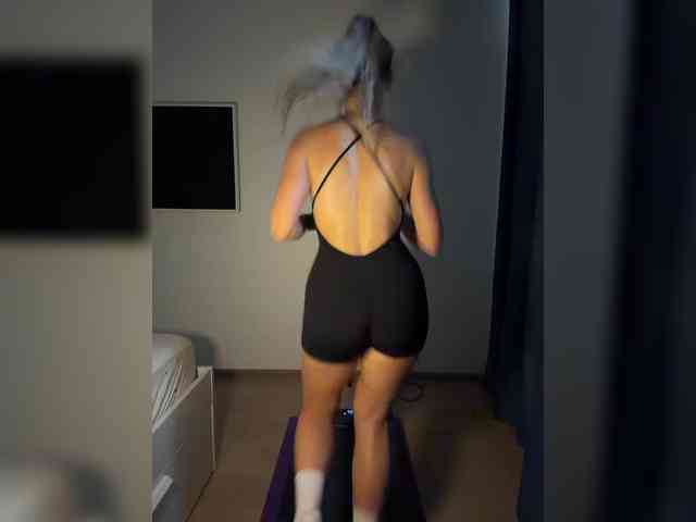 meow-777 Live Webcam on BongaCams