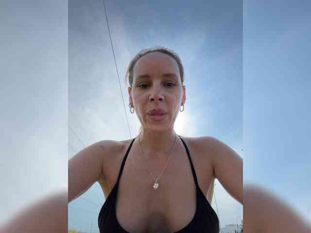meow-777 Sex Cam Show