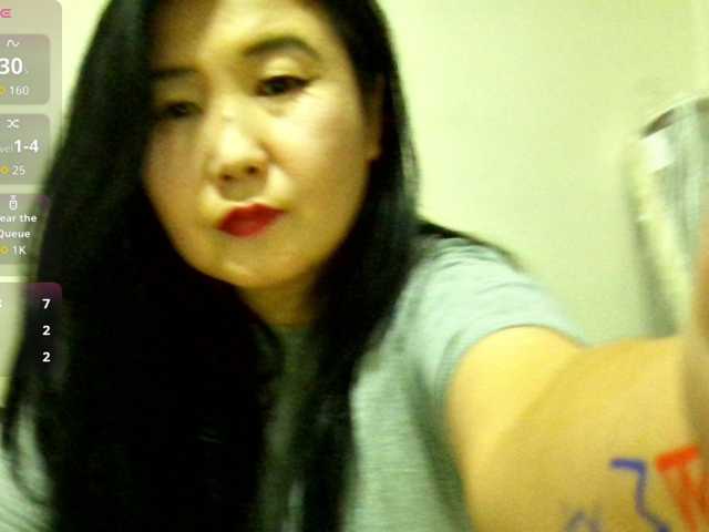 Bet-Lu live cam on BongaCams