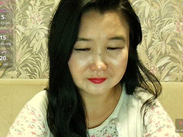 Bet-Lu live cam on BongaCams