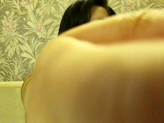 Bet-Lu live cam on BongaCams