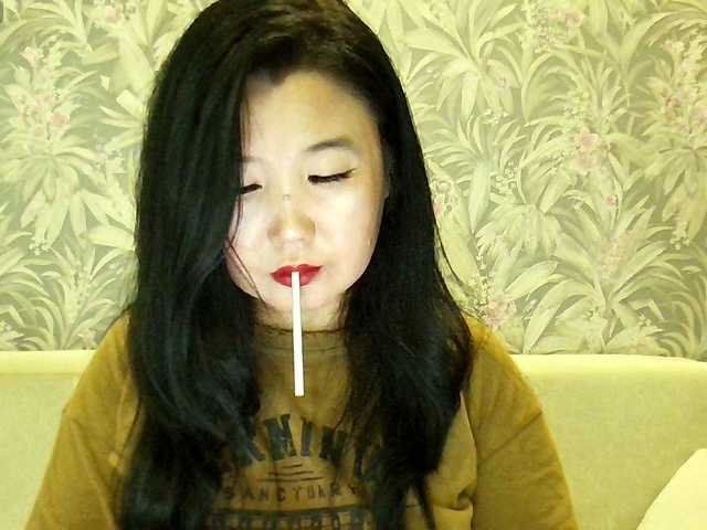Bet-Lu live cam on BongaCams