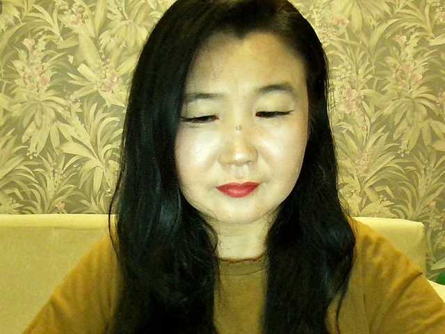 Bet-Lu live cam on BongaCams