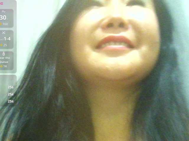 Bet-Lu live cam on BongaCams