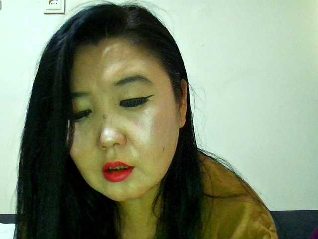 le modèle Bet-Lu est en webcam porno dans un show sur le site bongacams, il possède les tags suivants: Asian,Brunette,Shaved