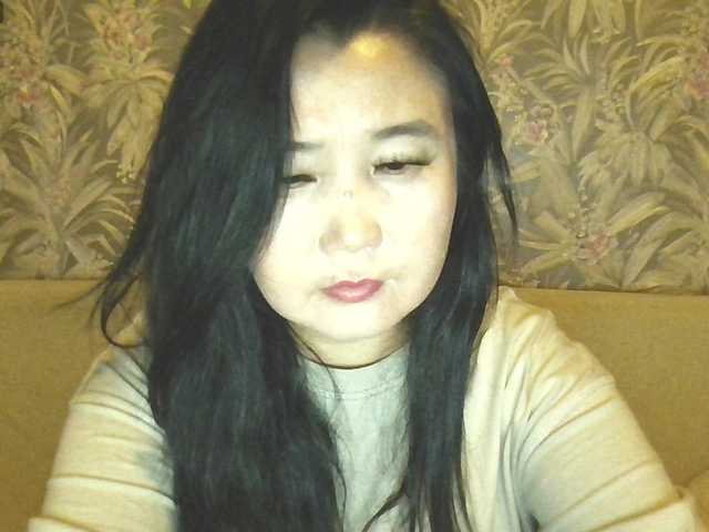Bet-Lu live cam on BongaCams