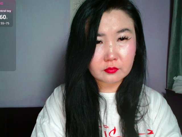 Bet-Lu's BongaCams show and profile